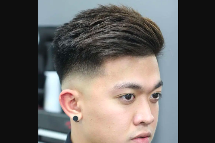 Gaya rambut pendek pria drop fade