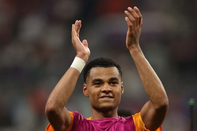 Penyerang Belanda Cody Gakpo berselebrasi pada akhir pertandingan babak 16 besar Piala Dunia 2022 Qatar antara Belanda vs AS di Khalifa International Stadium di Doha pada 3 Desember 2022. Terkini, Cody Gakpo telah resmi menjadi pemain klub peserta Liga Inggris, Liverpool.