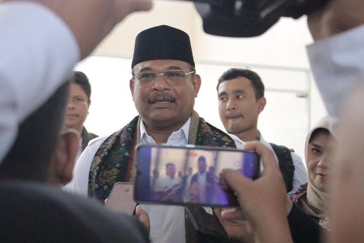 Pj Gubernur Bangka Belitung Syafrizal Zakaria Ali saat tiba di Kota Pangkalpinang, Kepulauan Bangka Belitung (Babel), Rabu (15/11/2023).