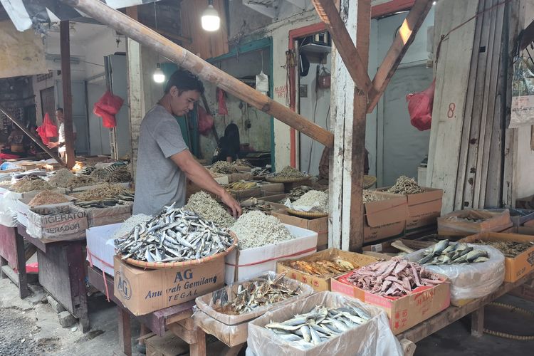 Harga Ikan Asin Tembus Rp 200.000 Per Kg, Pembeli: Lebih Mahal dari Daging