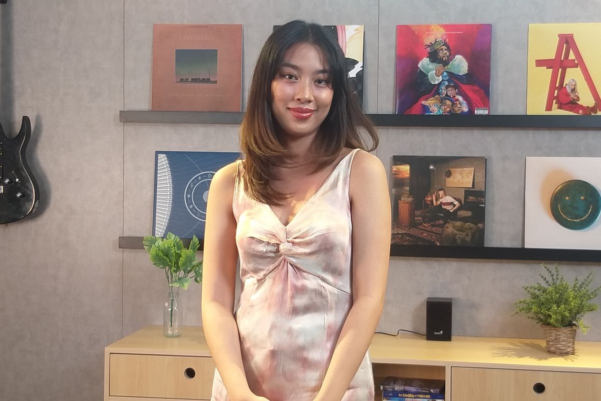 Penyanyi Mezzaluna usai rekaman Resso Studio Live #4 di kantor Resso, daerah Sudirman Jakarta Pusat, Jumat (5/8/2022).