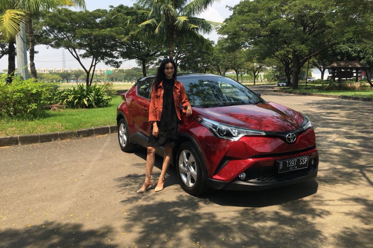 Tampilan Toyota C-HR cukup menawan sebagai pendatang baru di segmen SUV