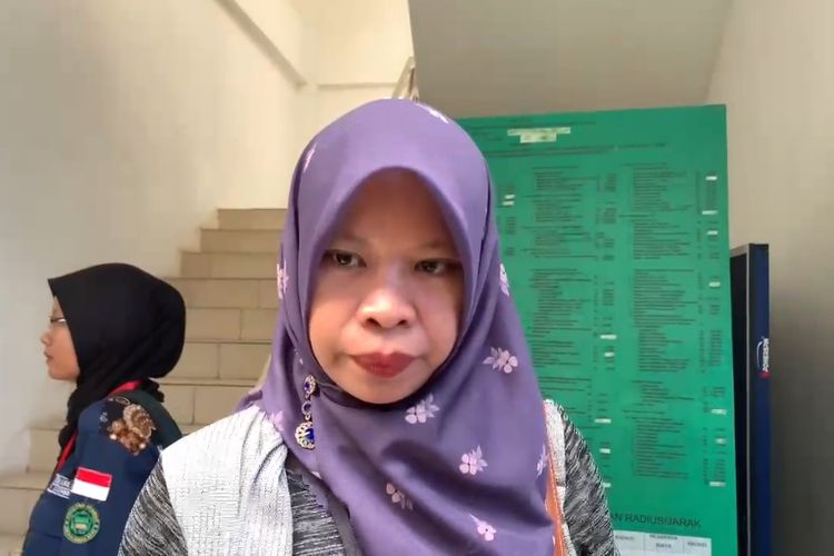 Cerita Sidah, Tanggung Hidup 3 Anak Sendiri Usai Sang Suami Ditembak Mati Oknum Polisi
