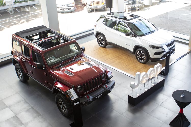 Jeep Indonesia resmikan diler baru di Surabaya