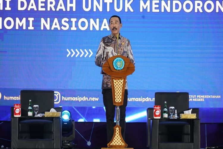 Rektor IPDN Hadi Prabowo mengatakan, pertumbuhan ekonomi Indonesia pada 2021 mencapai 3,69 persen. Capaian tersebut dipengaruhi oleh upaya pemerintah dalam mengendalikan serta menangani pandemi Covid-19. Prabowo 