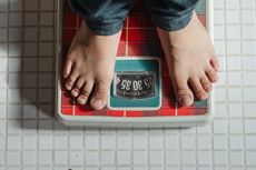 Meski Sudah Diet dan Olahraga, 4 Hal Ini Bikin Berat Badan Sulit Turun