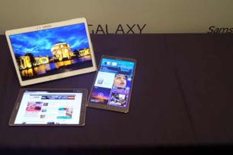 Samsung Galaxy Tab S varian 10,5 inch dan 8,4 inch.