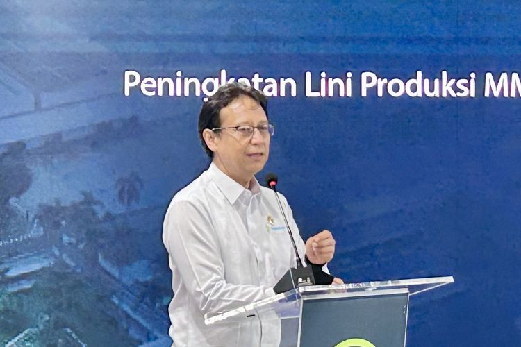 Menteri Kesehatan, Budi Gunadi Sadikin dalam acara Bayer Perkuat Ekosistem Kesehatan Nasional: Resmikan Peningkatan Kapabilitas Lini Produksi MMS dan R&D”, di Depok, Jawa Barat, Rabu (14/1/2026).