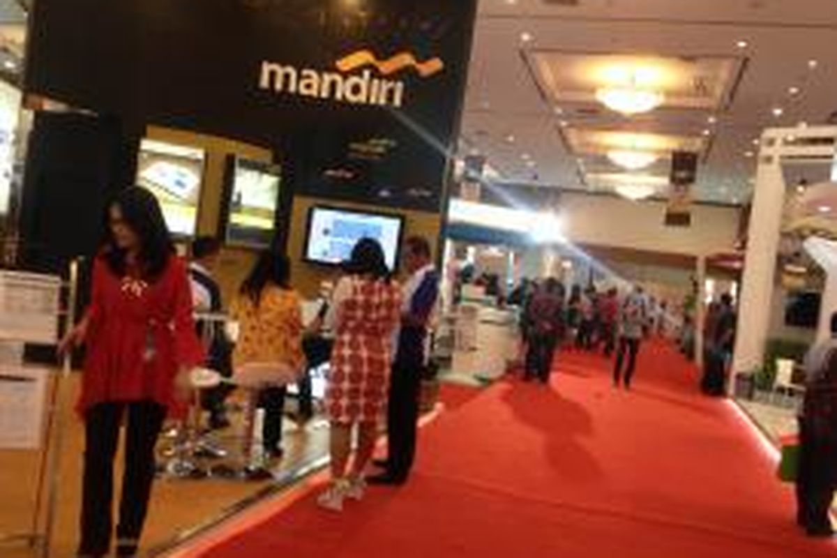 Suasana Indonesia Financial Expo & Forum (IFEF) 2014 