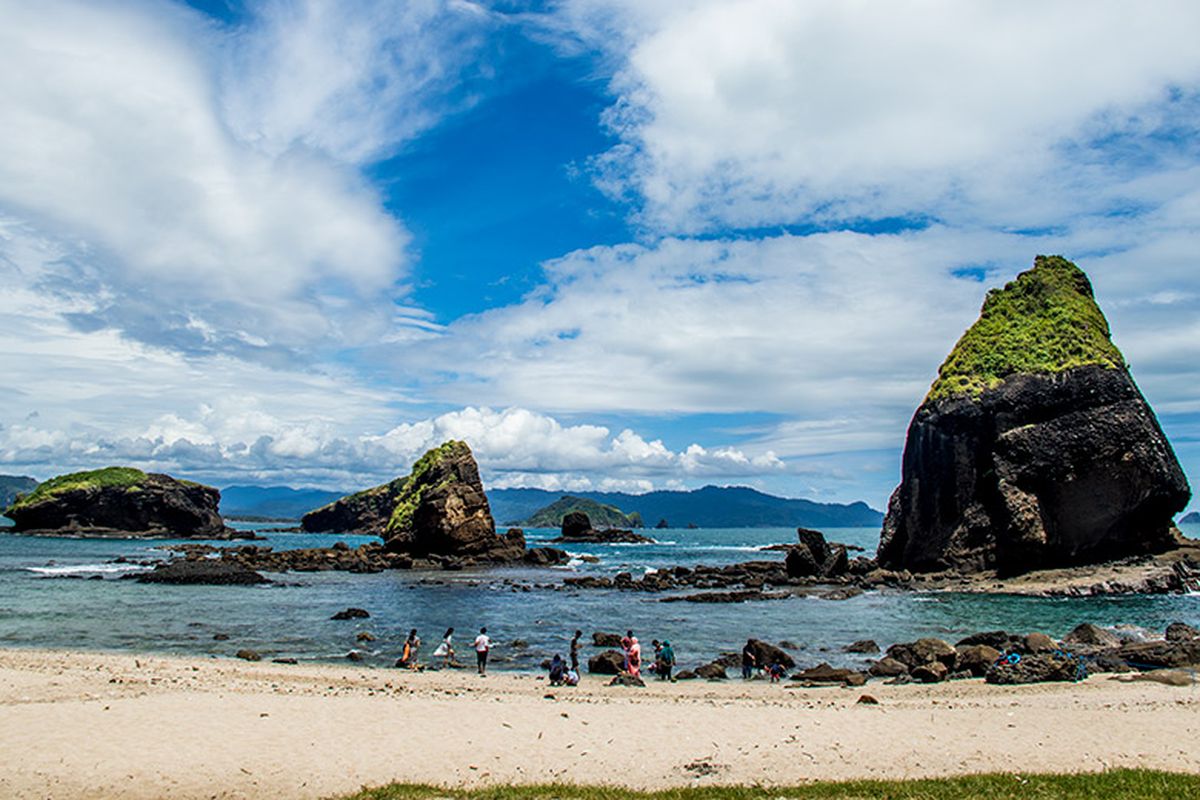 Ingin Berkunjung ke Tanjung Papuma Jember, Perhatikan 5 Hal Ini