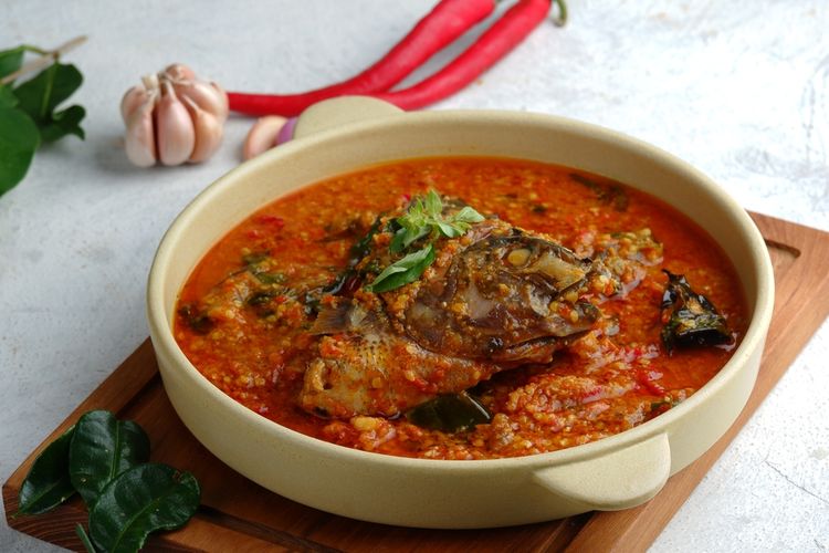 Resep Woku Belanga Ikan Mas Khas Manado Asam Pedas