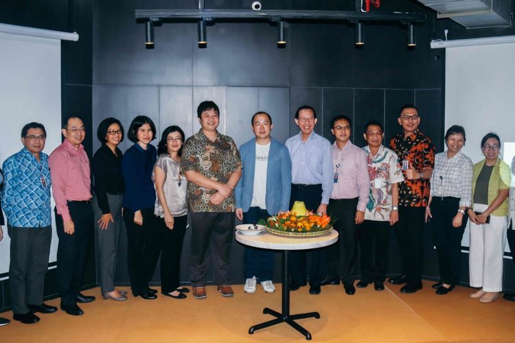 UnionSPACE bekerja sama dengan Total Bangun Persada mendirikan TSpace yang berada di GKM Green Tower Jakarta Selatan. 
