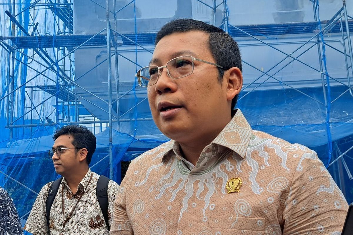Kepala Badan Pangan Nasional Arief Prasetyo Adi memberi keterangan kepada pers setelah rapat terbatas di Kompleks Istana Kepresidenan, Jakarta, Jumat (24/2/2023).