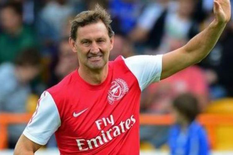 Mantan kapten Arsenal, Tony Adams.