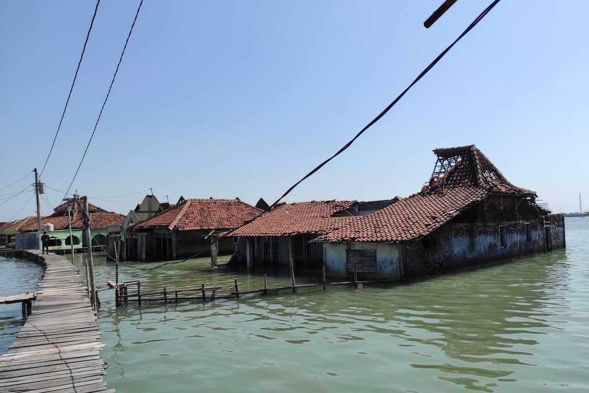 BMKG Prediksi Potensi Banjir Rob 6-13 November di Pesisir Jateng