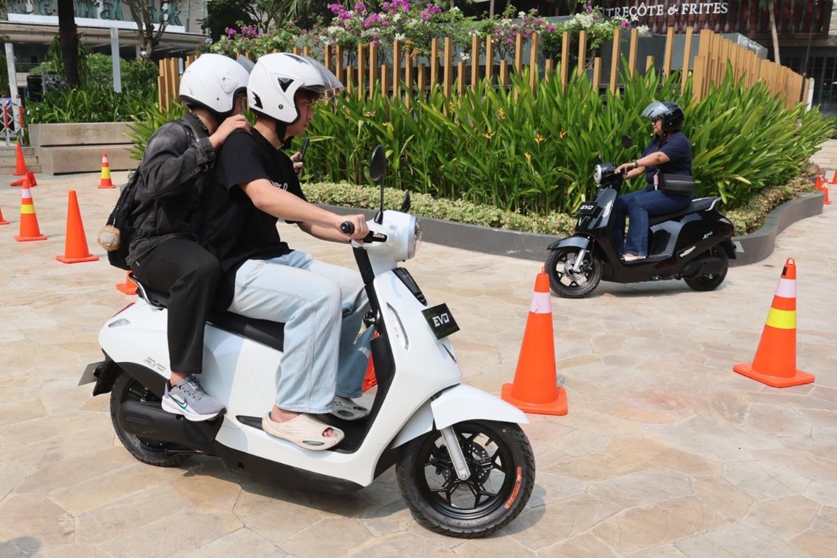 Di Indonesia, VinFast menghadirkan tiga model e-motorcycle, yakni VinFast EVO, VinFast Feliz II, dan VinFast Viper.