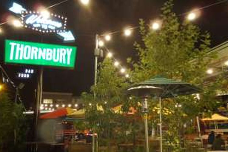 ‘Welcome to Thornburry’ Food Truck, taman food truck di Melbourne, Victoria, Australia.