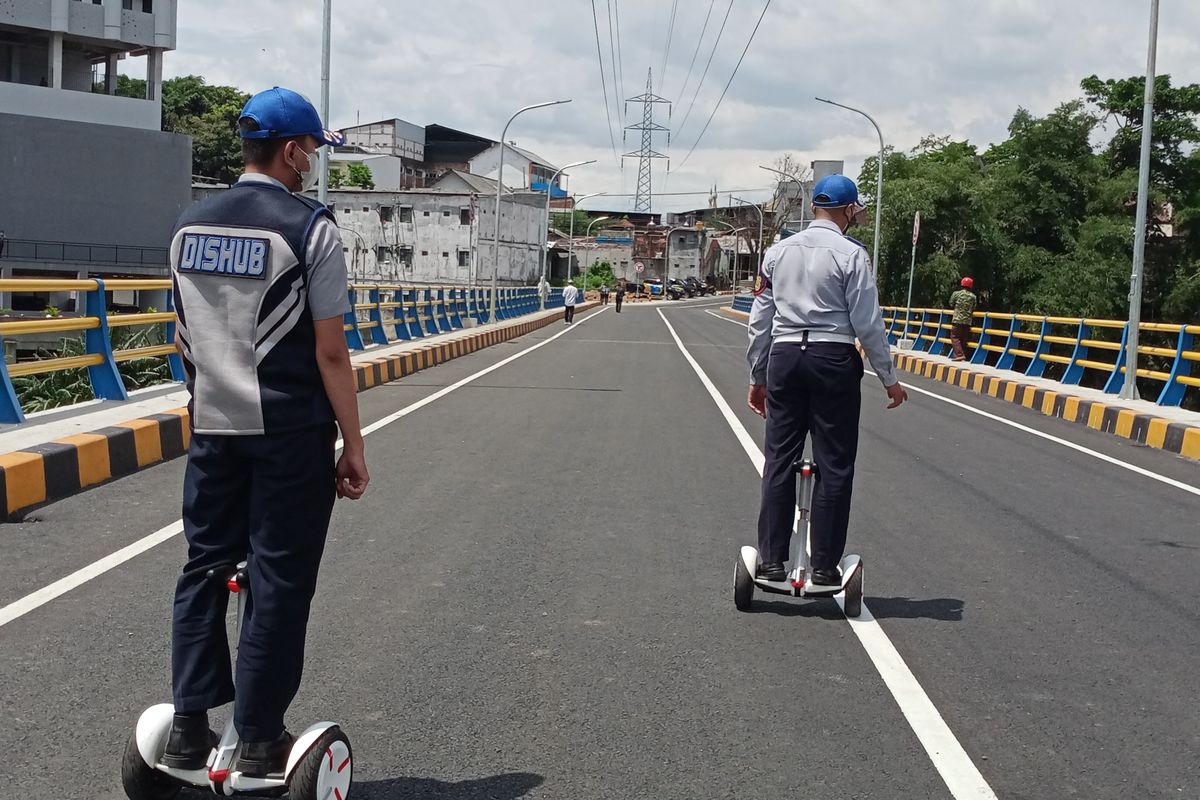 Wali Kota Malang Sutiaji meresmikan Jembatan Tunggulmas di Kota Malang, Jawa Timur pada Kamis (24/2/2022). 