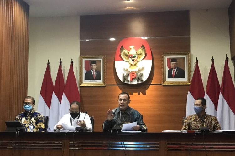 Ketua KPK Firli Bahuri dalam konferensi pers hasil tes wawasan kebangsaan pegawai KPK, Rabu (5/5/2021)