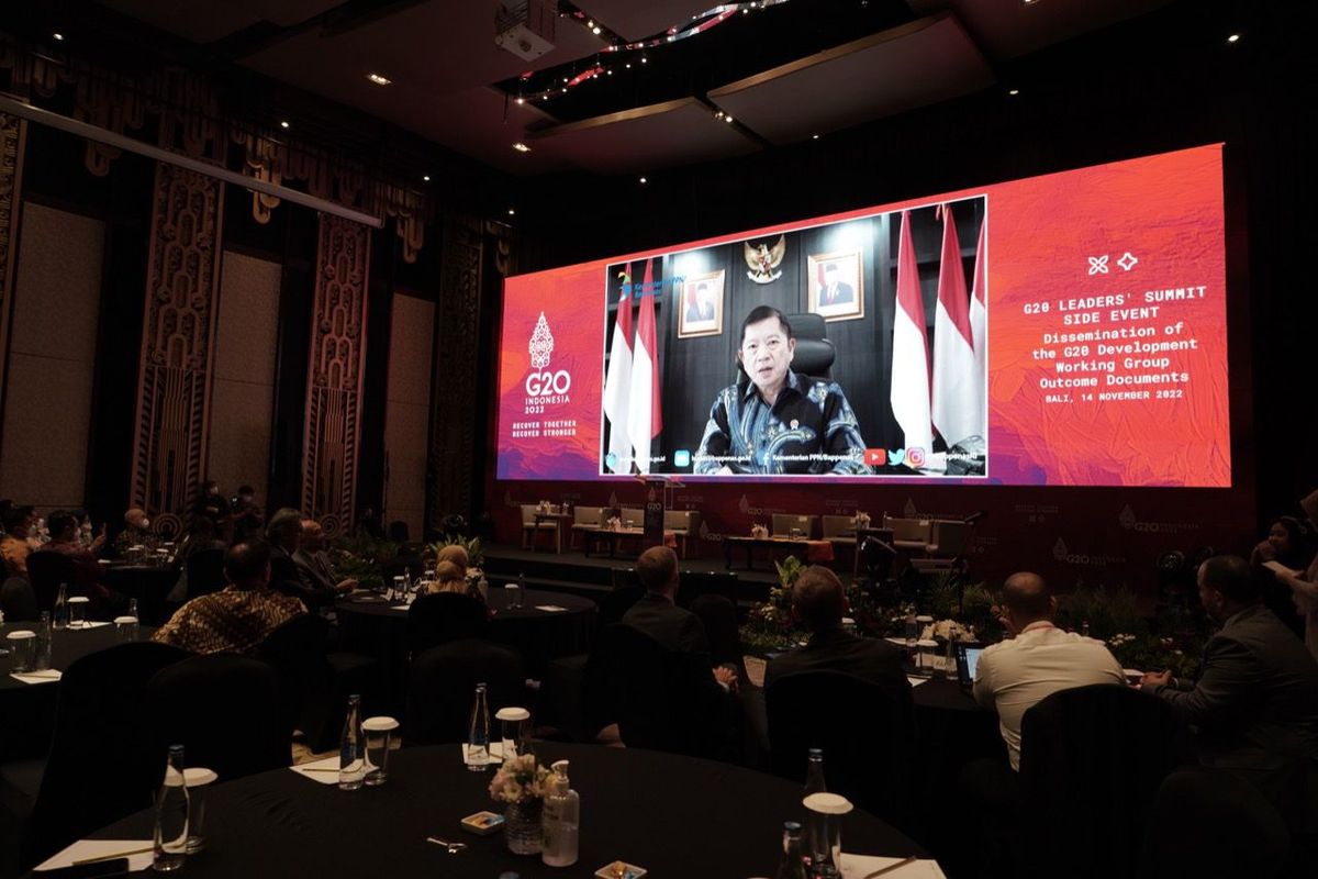 Menteri PPN/Kepala Bappenas, Suharso Monoarfa memberikan sambutan secara daring dalam agenda G20 Leaders Summit Side Event yang berlangsung di Bali, Senin (14/11/2022.