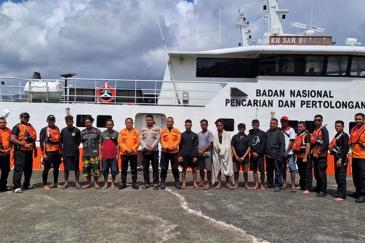 KLM Tanjung Bara Tenggelam di Maluku, 8 ABK Diselamatkan Kapal Yacht Asal Selandia Baru