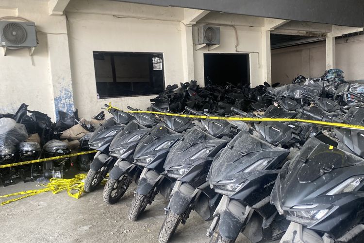 Gudang Motor Ilegal di Jaksel Sempat Dikira Dealer Resmi