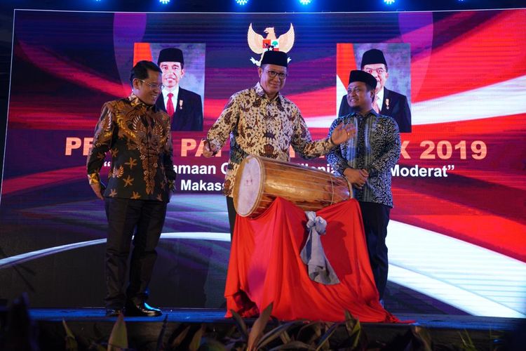 Menteri Agama Lukman Hakim Saifuddin saat membuka Pentas PAI di Asrama Haji Sudiang, Kecamatan Biringkanaya, Kota Makassar, Kamis (10/10/2019).