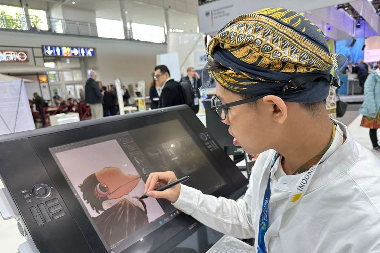 Salah satu siswa SMK RUS Kudus hadir di Hannover Messe 2023.