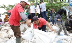 Ganjar Siapkan Dua Langkah Jitu untuk Tangani Banjir Rob di Tanjung Emas