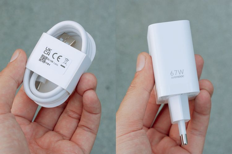 Oppo menyertakan Charger SuperVOOC 67 watt dalam kemasan Reno 10, berikut kabel USB A ke USB C
