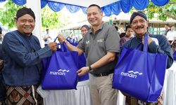Ajak Hidup Sehat, Bank Mandiri Gelar Program Bakti Kesehatan untuk Abdi Dalem Keraton Ngayogyakarta