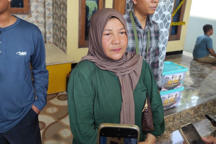 Cerita Nenek di Kudus, Ketakutan 8 Jam Diteror Debt Collector hingga Pagar Rumah Dijebol