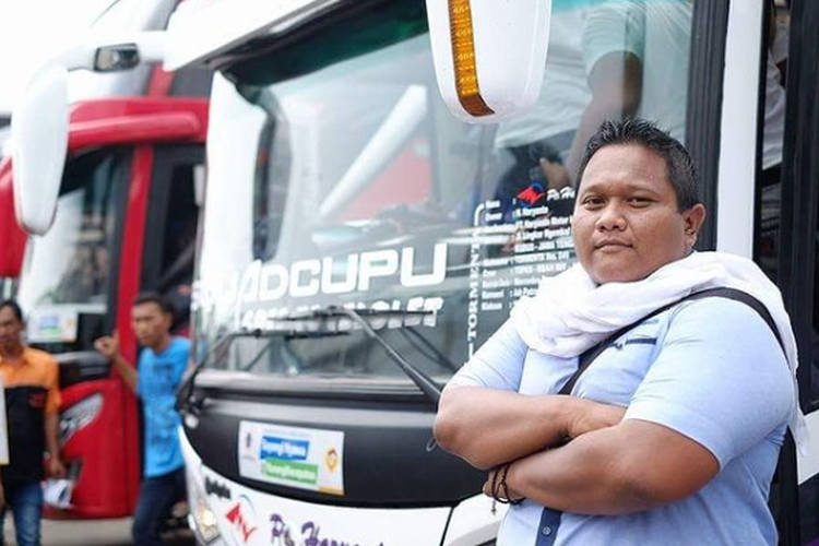 Mantan Direktur Operasional PO Haryanto Rian Mahendra pamit dari PO Haryanto yang dimiliki ayahnya Haji Haryanto