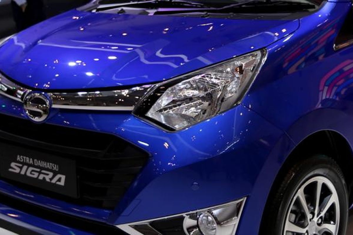 Daihatsu Sigra dipamerkan saat GAIKINDO Indonesia International Auto Show (GIIAS) 2016 di Indonesia Convention Exhibition (ICE), BSD City, Tangerang, Banten, Kamis (11/8/2016). GIIAS 2016 akan berlangsung hingga 21 Agustus 2016. 