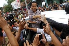 Jokowi Nyaris Jatuh di Depan Ribuan Orang