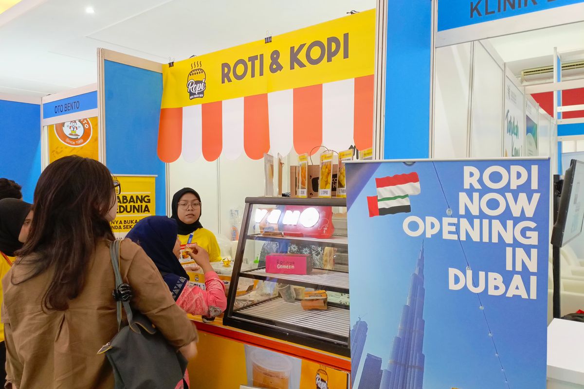 Roti & Kopi (Roti Ropi) pada Indonesia Licensing Expo (ILE) 2023 Di JIExpo, Kemayoran pada Jum'at (13/10/2023).