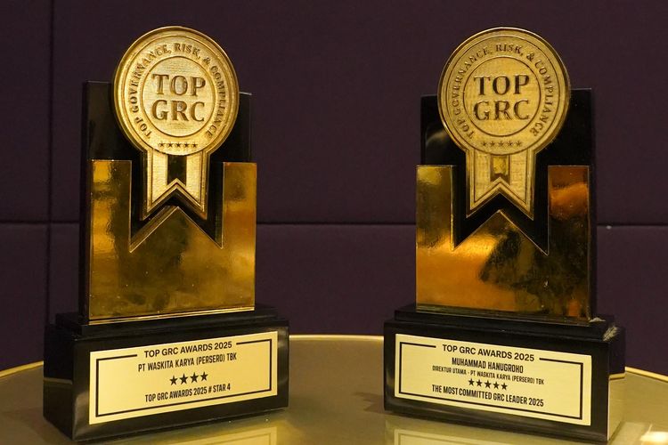 Dua penghargaan yang diraih Waskita Karya dalam ajang Top GRC Awards 2025 yang diselenggarakan oleh Majalah Top Business.