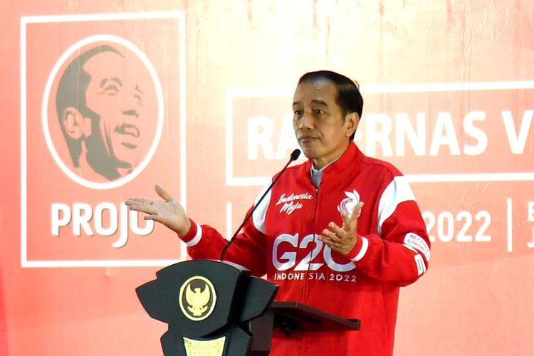 Presiden Joko Widodo saat berpidato dalam acara pembukaan Rapat Kerja Nasional (Rakernas) V Pro Jokowi di Magelang, Jawa Tengah, Sabtu (21/5/2022).