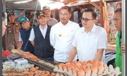 Tindaklanjuti Kebijakan Pengelolaan Sampah, Pemkab Bandung Tinjau TPS di Pasar Baleendah