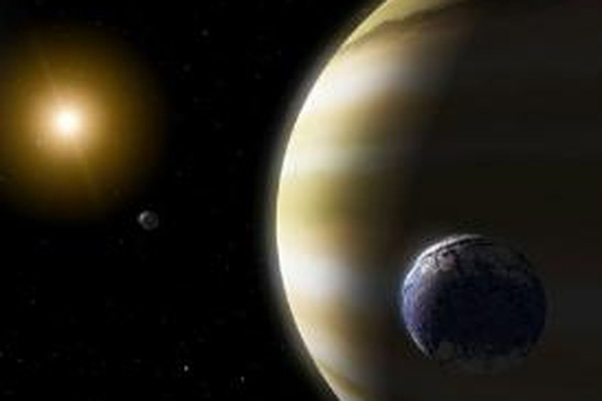 Astronom menduga, seperti halnya planet alien atau planet esktrasolar, bulan alien juga melimpah di alam semesta.