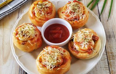 Resep Pizza Roti Tawar, Ide Bekal Sekolah Anak yang Mudah Dibuat