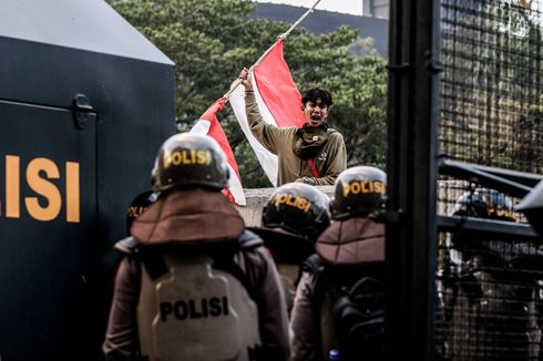 Selasa Pagi, Polisi Temukan 59 Pelajar Tertidur di Pinggir Jalan Setelah Aksi di Gedung DPR