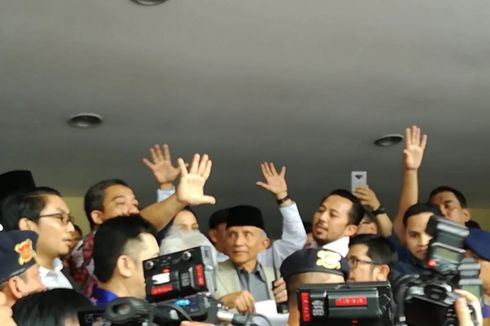 Amien Rais Penuhi Panggilan Polisi soal Kasus Hoaks Ratna Sarumpaet