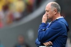 Scolari Mundur, Bukan Dipecat