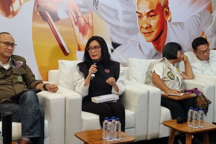 Ketua Dewan Pakar Tim Pemenangan Nasional (TPN) Ganjar-Mahfud, Rieke Diah Pitaloka mengatakan, pihaknya tidak memiliki waktu untuk mencemaskan pergerakan Jokowi dan anaknya di Jawa Tengah, Senin (22/1/2024).