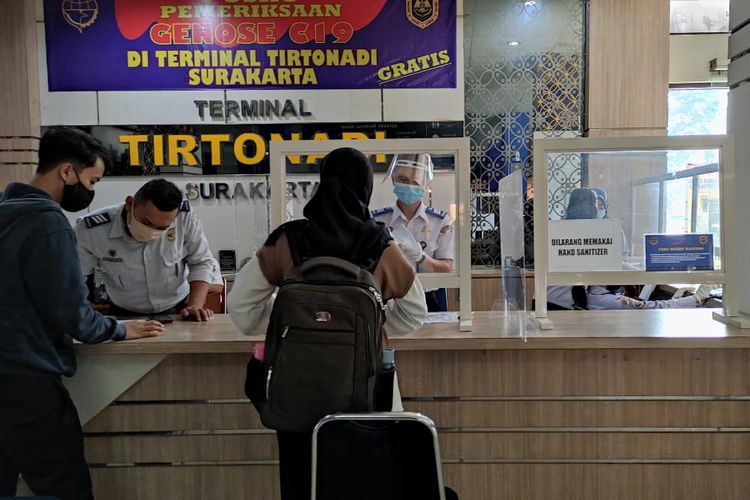 Tes GeNose Di Terminal Tirtonadi Solo