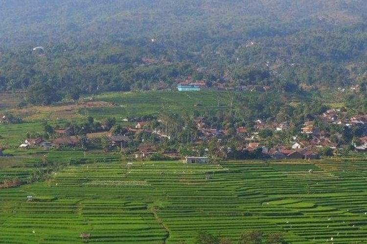 Candi Cicalengka di Kabupaten Bandung, Jawa Barat