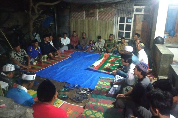 Suasana tahlilan di rumah keluarga almarhum Zaenal Minggu (8/9/2019)