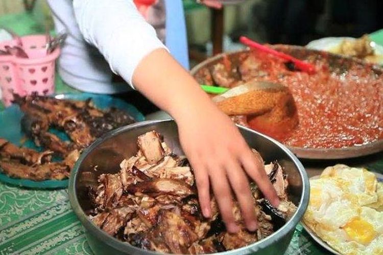 Sego Sambel Mak Yeye Surabaya