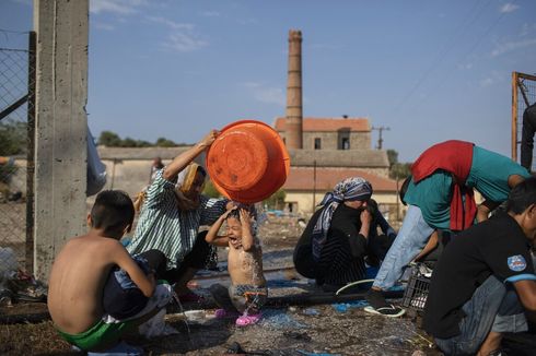 Greek PM Demands EU Improve Response on Migration into Europe